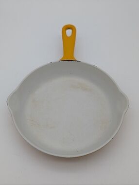 Vintage Cousances (Le Creuset) 16 6.5" Enamel/Cast Iron Skillet